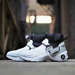 Nike Jordan Trunner LX High Men's Shoes US9.5 NWT